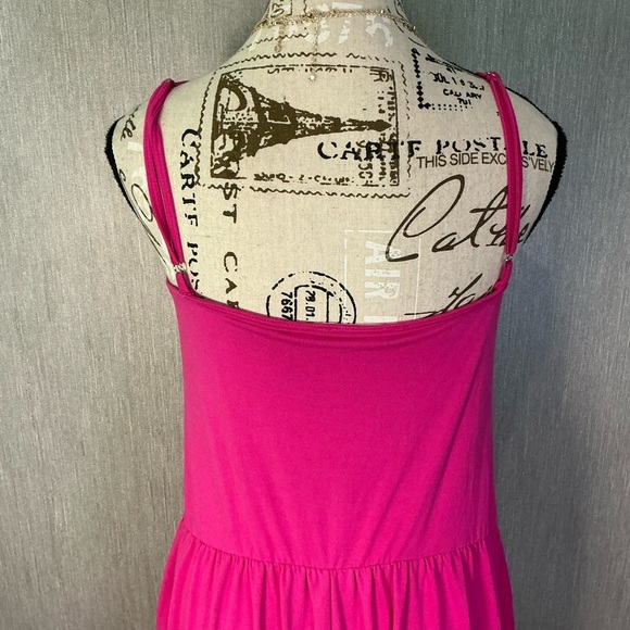 Eldridge Vibrant Pink Sleeveless Romper Size Small - Picture 8 of 11